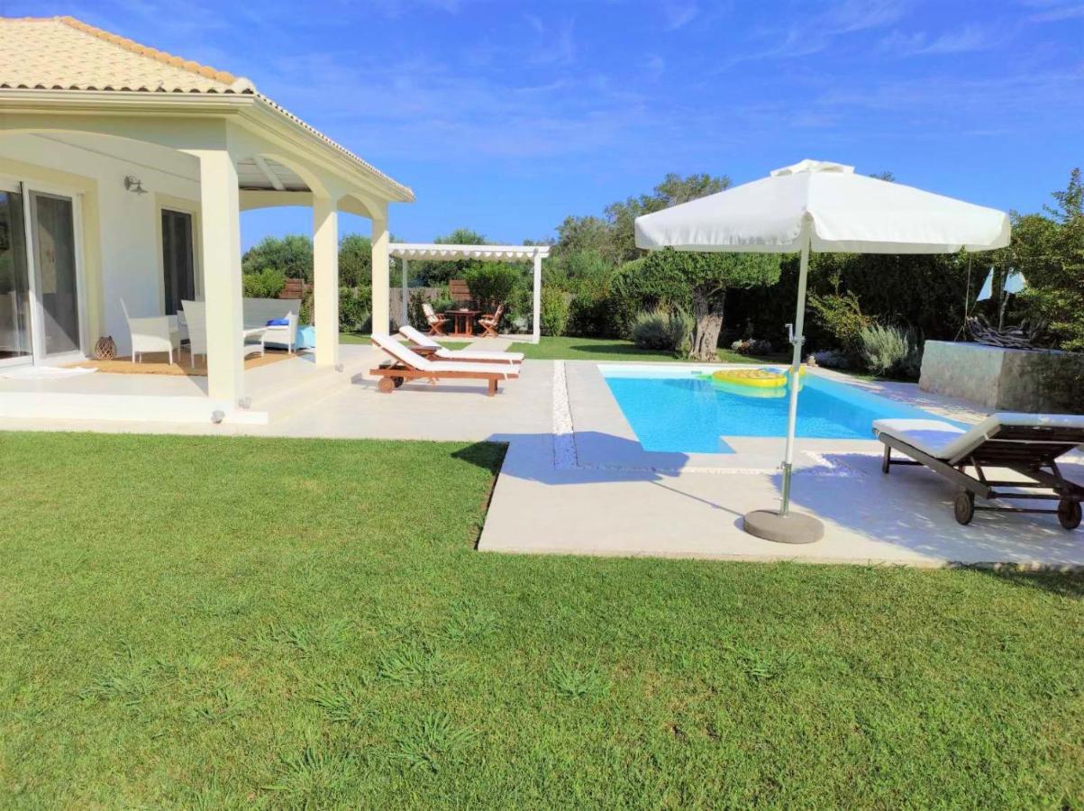 Villa Evanna Lefkimmi  Exteriör bild